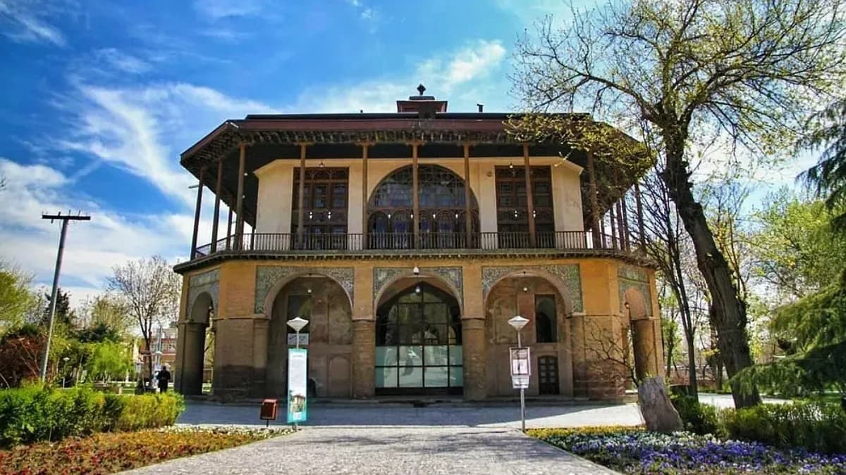 کاخ چهلستون قزوین