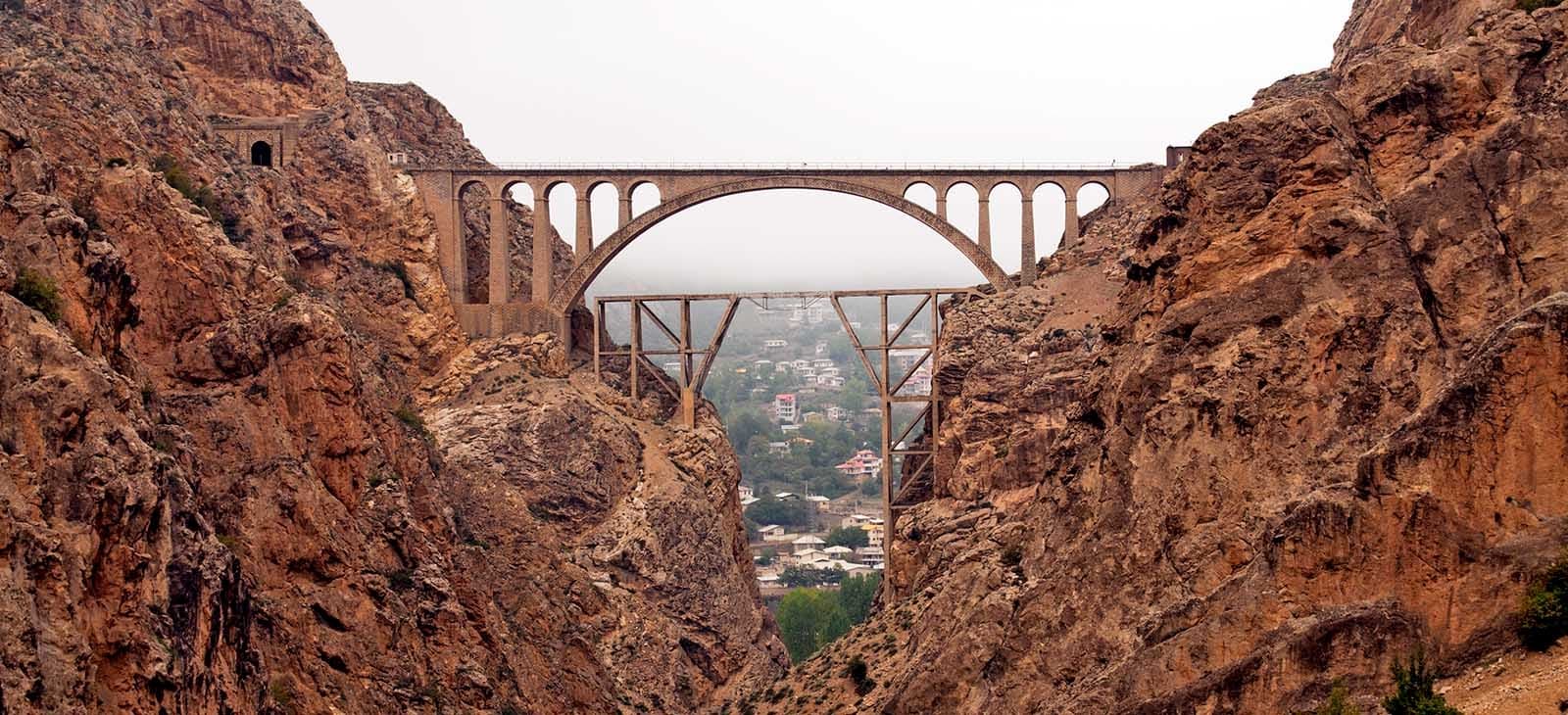 5. Veresk Bridge