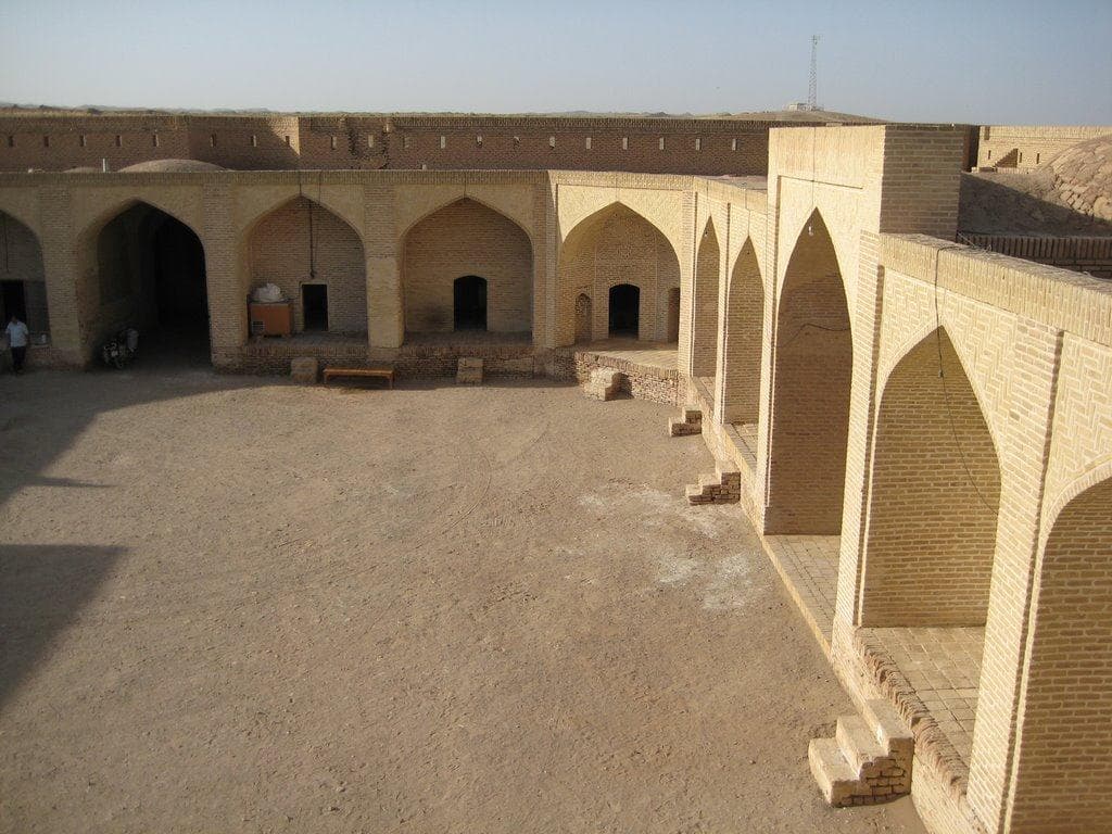 کاروانسرای مرنجاب (1)