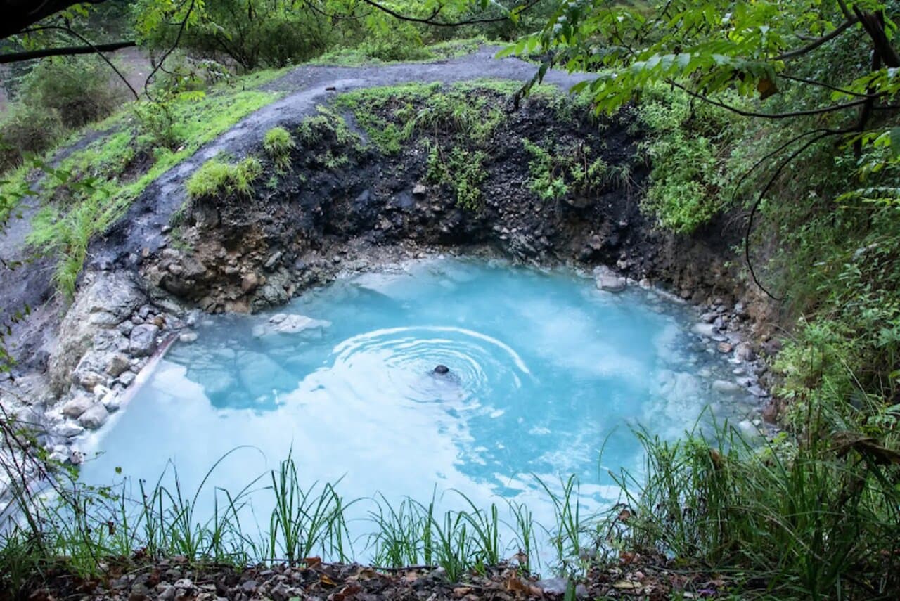 چشمه آب گرم بلیران (1)