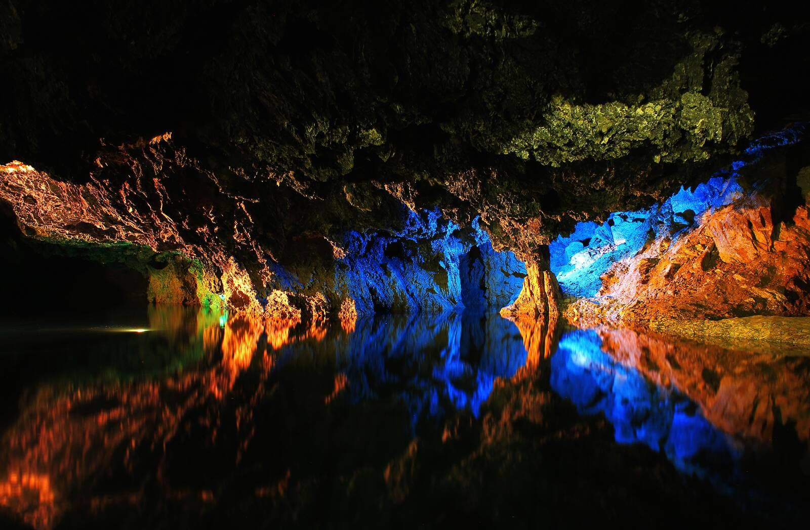3. Ali Sadr Cave 2