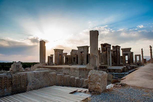 3. Persepolis 4