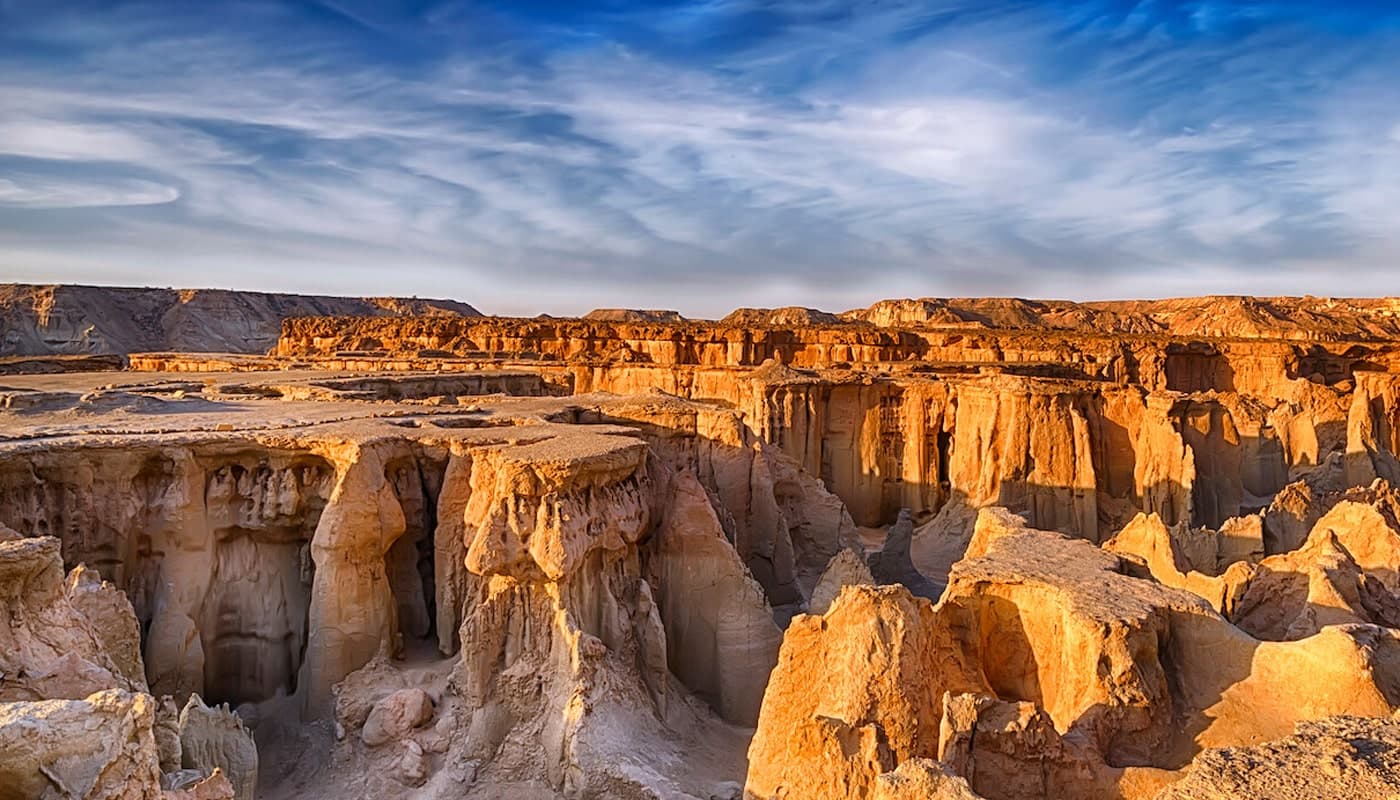 7. دره تندیسها