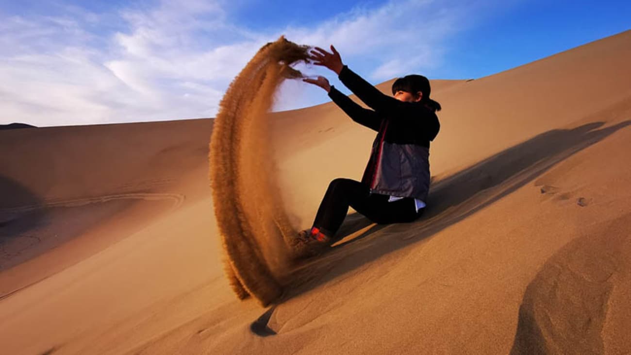 کویر ورزنه و دریاچه نمک؛ تور یکروزه